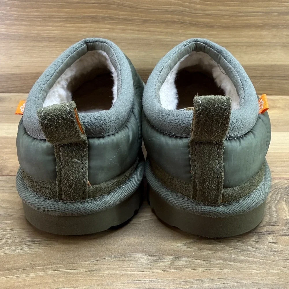 UGG Tasman Quilted Nylon Puffer Slippers Youth Size 6 Big Kids Boys Green